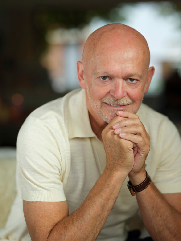 Toni Coppers in close-up met flinterdunne scherptediepte